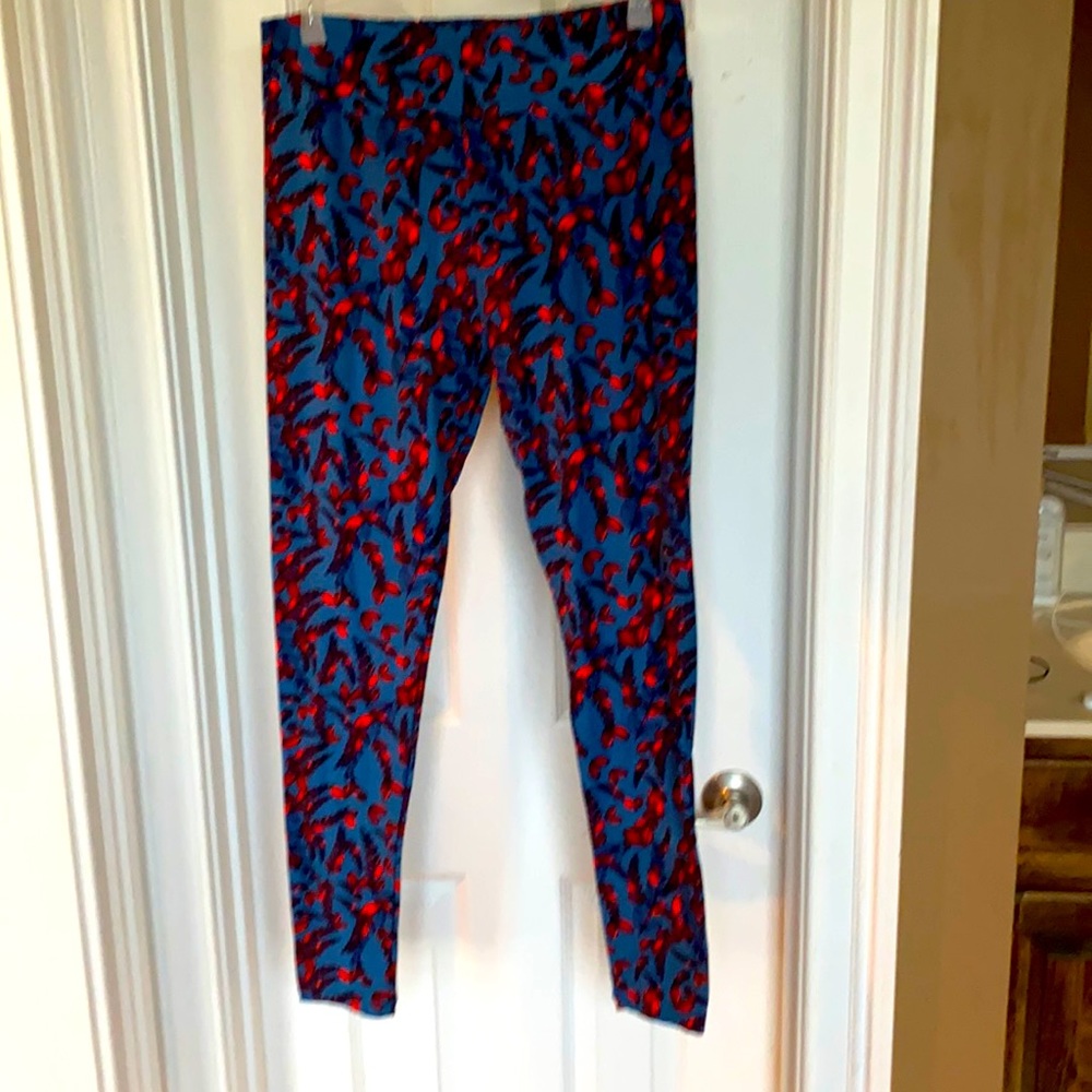 Lularoe Leggings NWOT Tall and Curvy